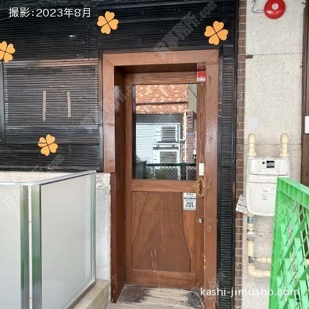 貸室入口(1階)