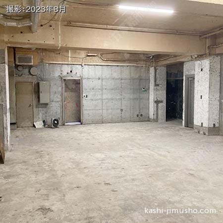 貸室内(B1階)