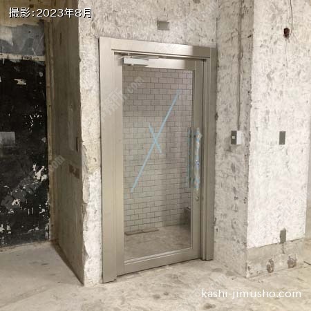 貸室内(B1階)