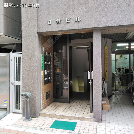 ビル入口 ビル入口