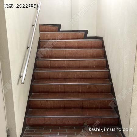 共用階段