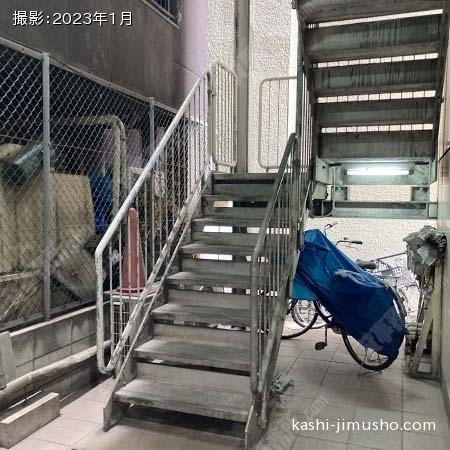 共用階段