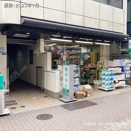 ビル前面