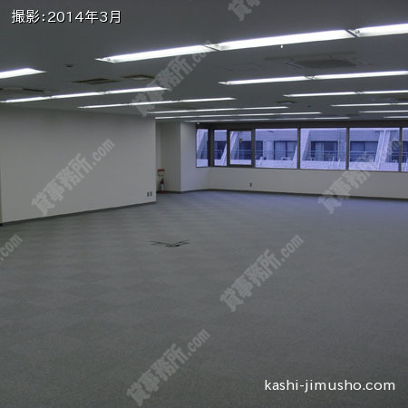 貸室内
