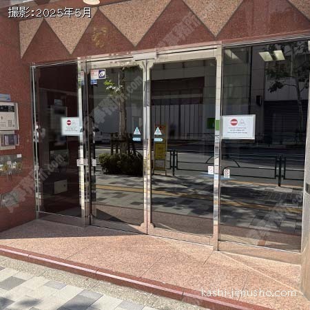 ビル入口