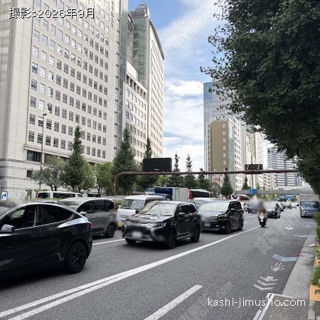 前面道路(甲州街道) 前面道路(甲州街道)