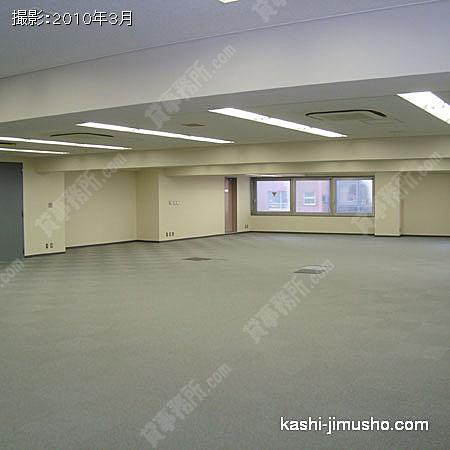 貸室内