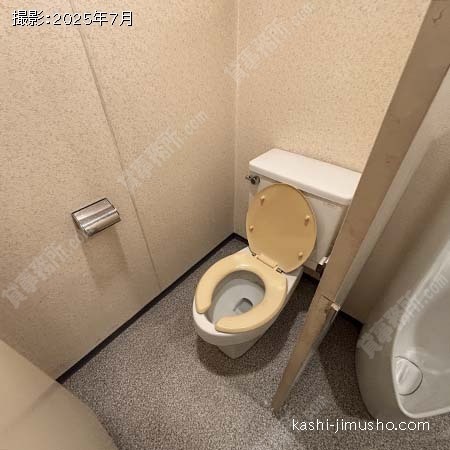 男性トイレ