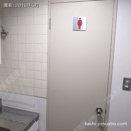女性トイレ入口