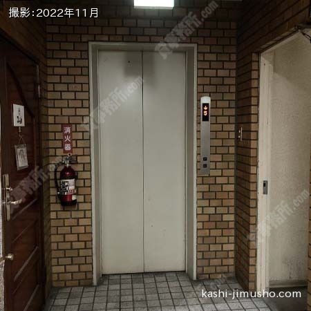 エレベーター(店舗側)