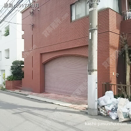 ビル正面