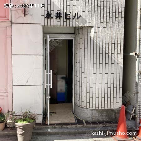 ビル入口
