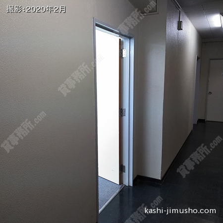 貸室入口（2階205-206号室）