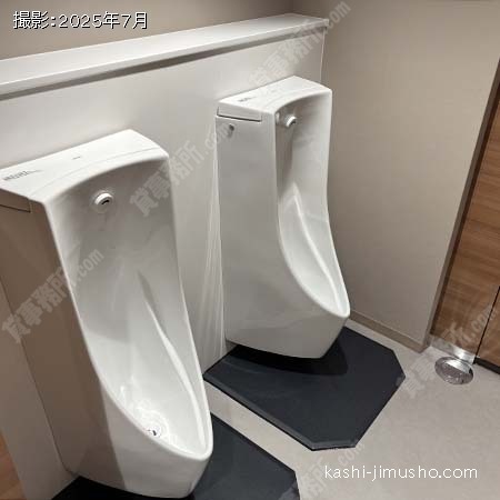 男性トイレ