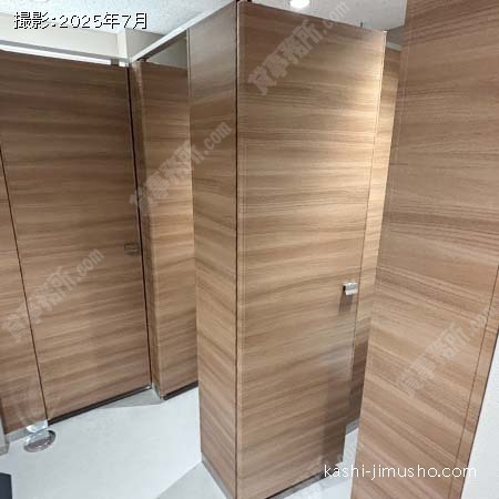 男性トイレ