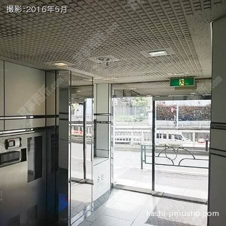 エントランスホール