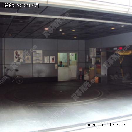 駐車場 
