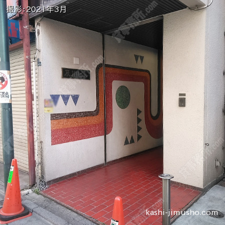 ビル入口