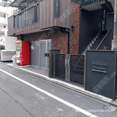 ビル前面