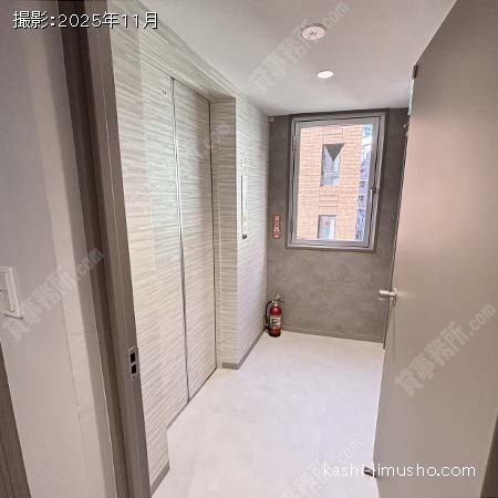 貸室階エレベーターホール 貸室階エレベーターホール