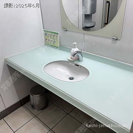 男性トイレ