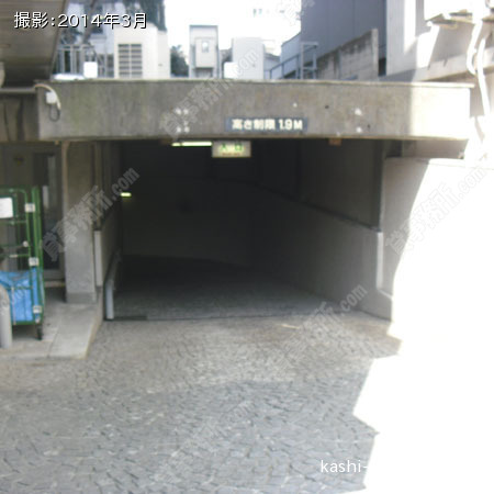駐車場入口