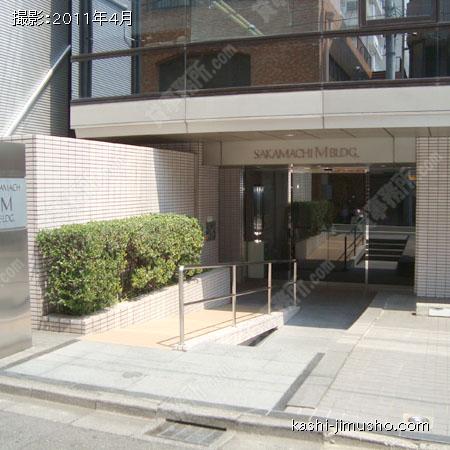  入口