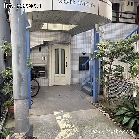 建物入口
