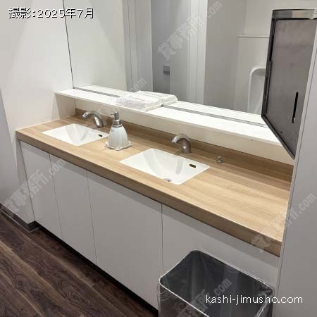 男性トイレ