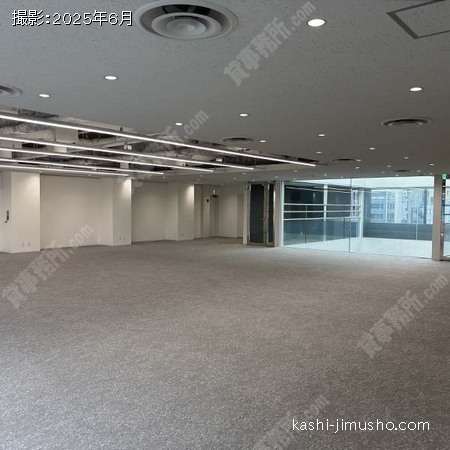 貸室内(8階)