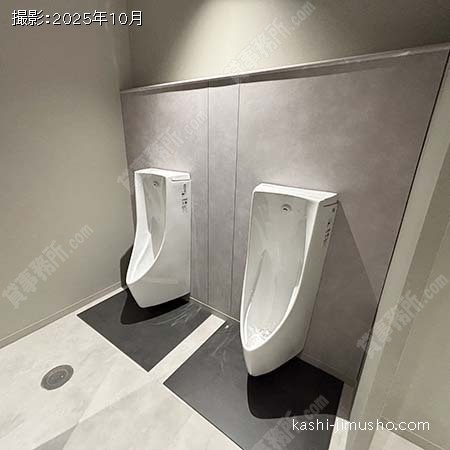 男性トイレ