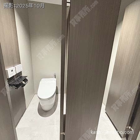 男性トイレ