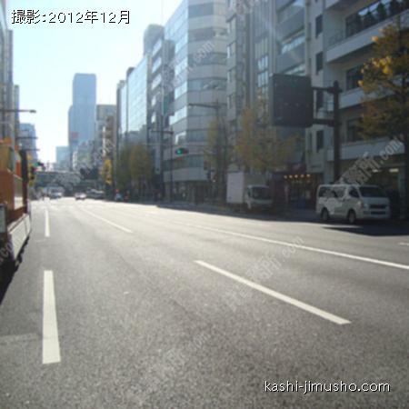 前面道路（中央通り） 
