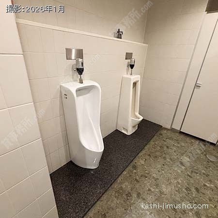 男性トイレ
