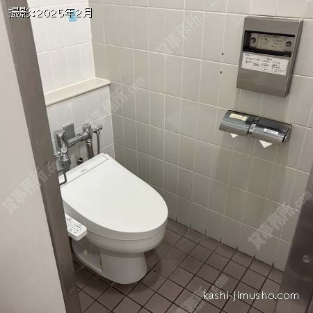 男性トイレ