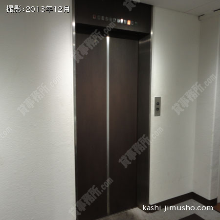 エレベーターホール 