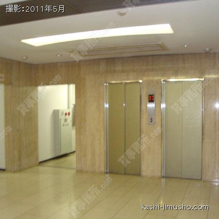 エレベーター 