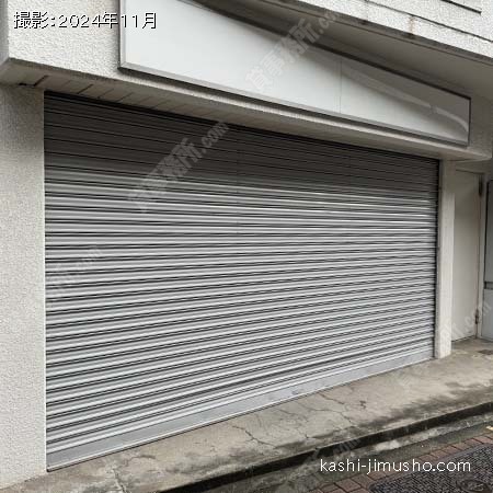 貸室入口(1階)