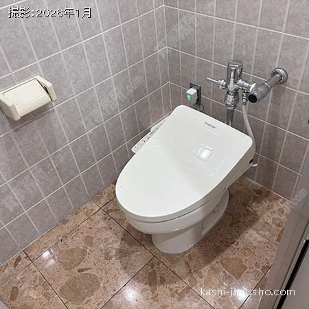 女性トイレ(1階) 女性トイレ(1階)