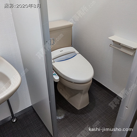 トイレ(3階）
