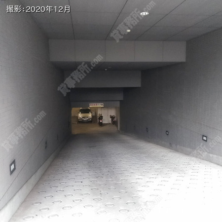 駐車場入口