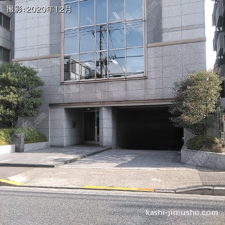ビル前面