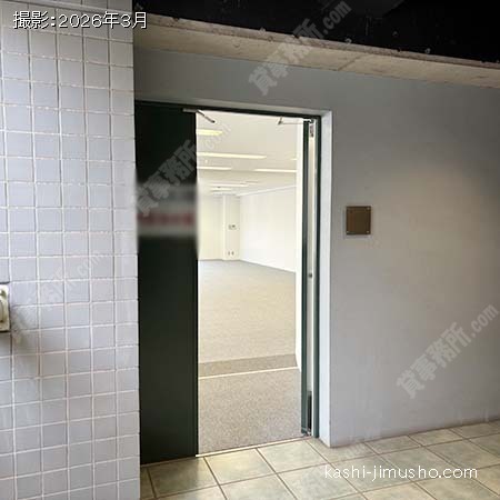 貸室入口 貸室入口