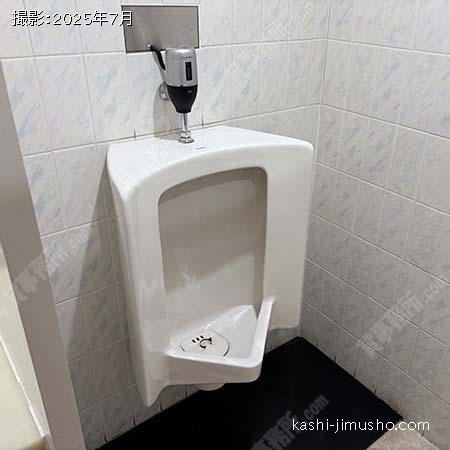 男性トイレ