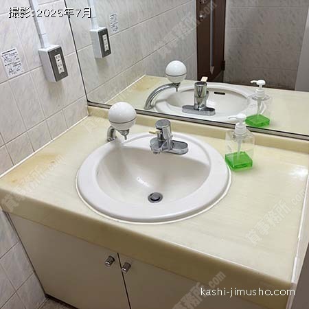 男性トイレ