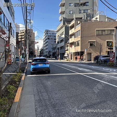 前面道路(大久保通り）