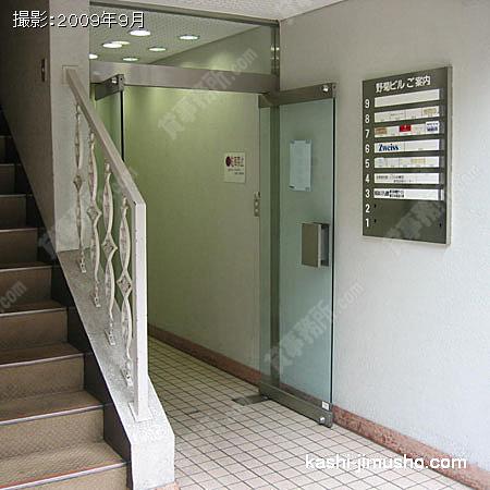 ビル入口 
