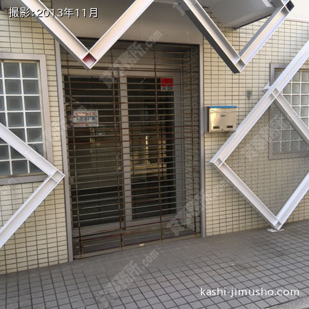 1階貸室入口