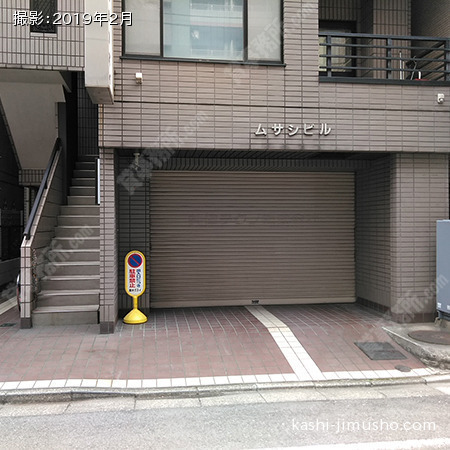 ビル正面