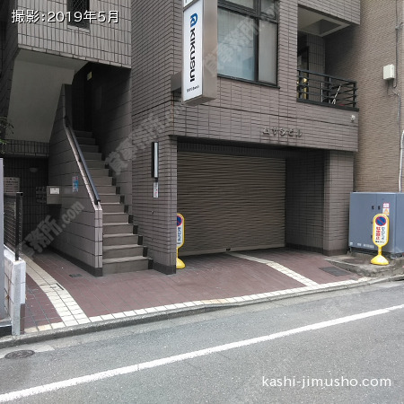 ビル前面